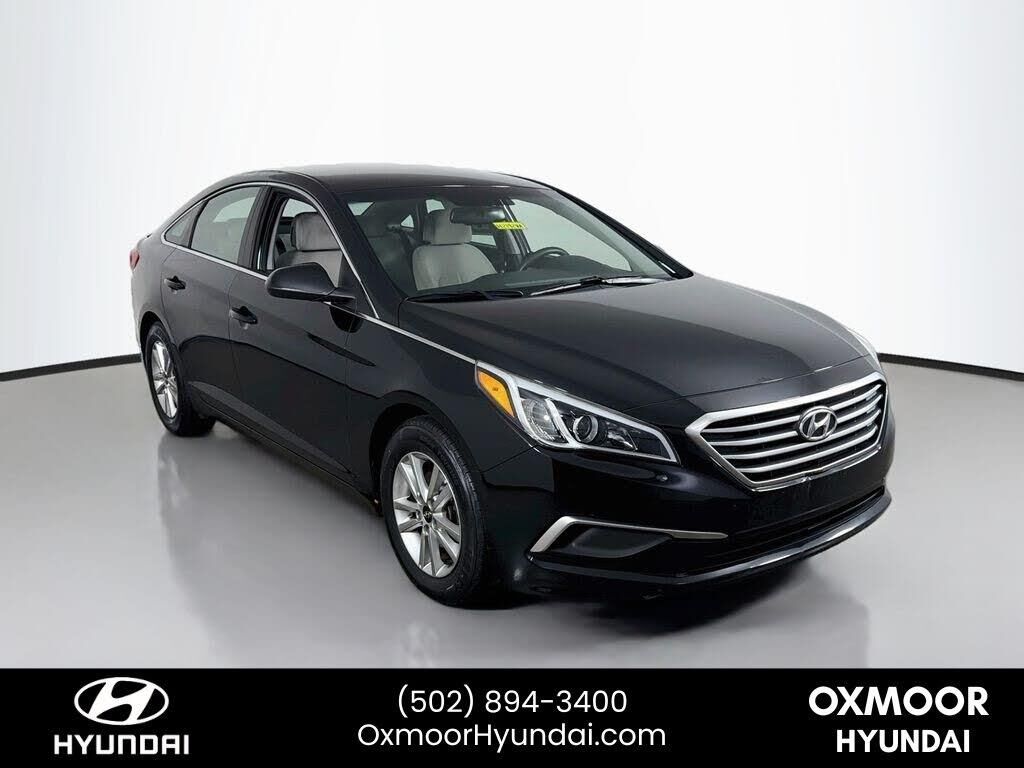 2017 Hyundai SONATA SE — photo 1 of 1
