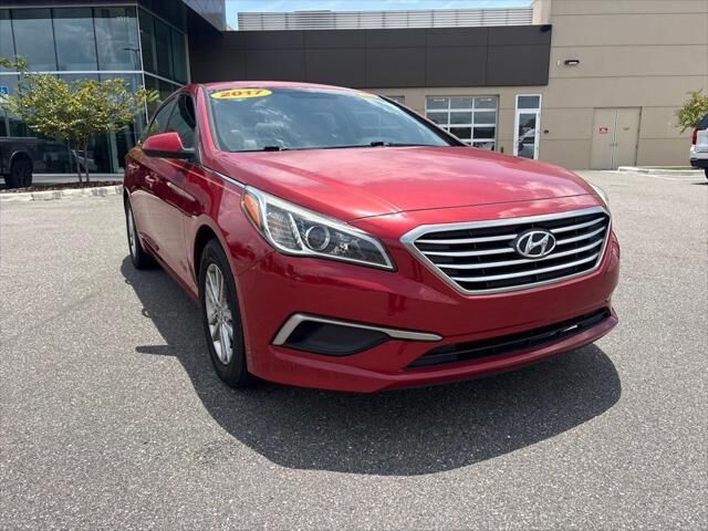 2017 Hyundai SONATA SE