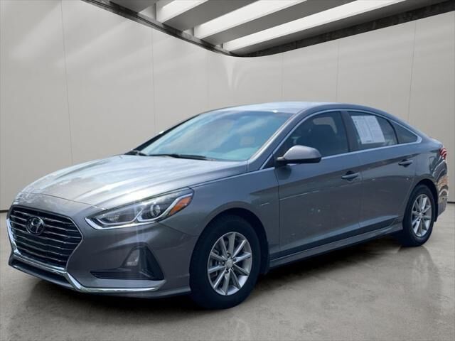 2018 Hyundai SONATA SE — photo 1 of 13