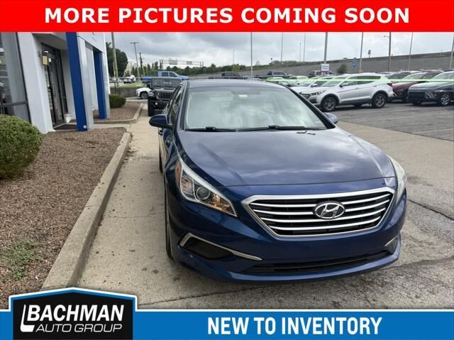 2017 Hyundai SONATA SE