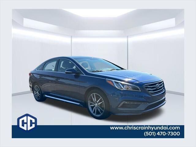 2017 Hyundai SONATA Sport 2.0T — photo 1 of 13