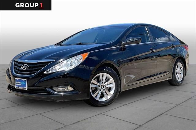 2013 Hyundai SONATA GLS