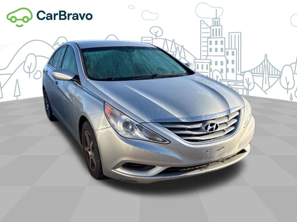 2012 Hyundai Sonata GLS — photo 1 of 3