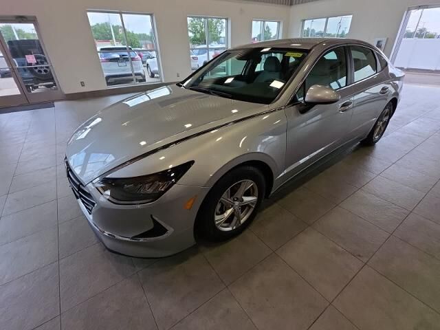 2022 Hyundai SONATA SE