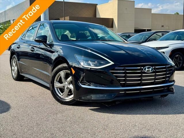 2022 Hyundai SONATA SE