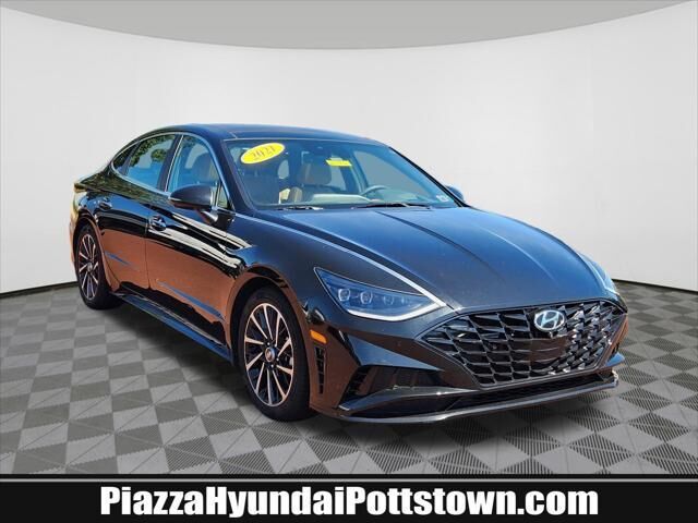 2021 Hyundai SONATA Limited — photo 1 of 13