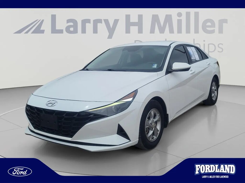 2022 Hyundai ELANTRA SE — photo 1 of 13