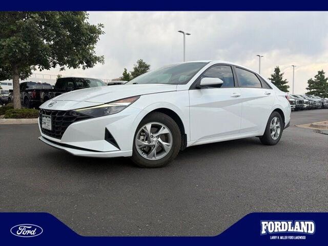 2022 Hyundai ELANTRA SE