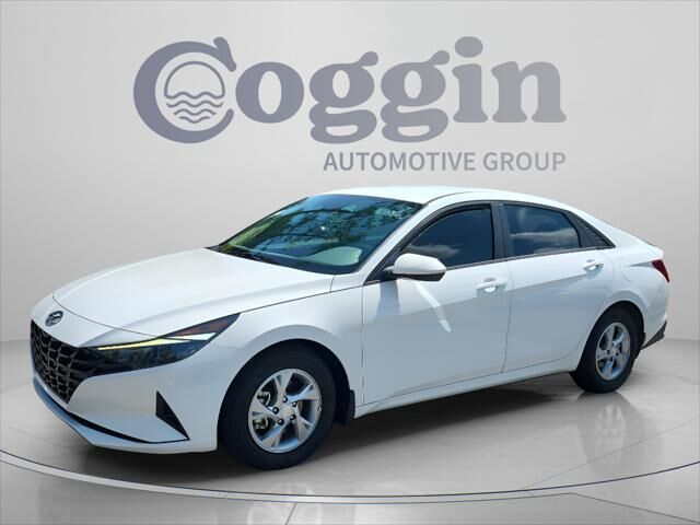 2023 Hyundai ELANTRA SE