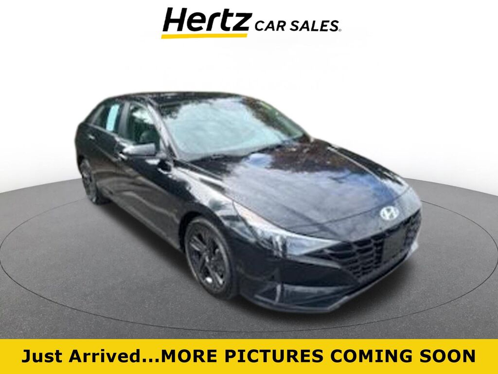 2021 Hyundai Elantra SEL — photo 1 of 1