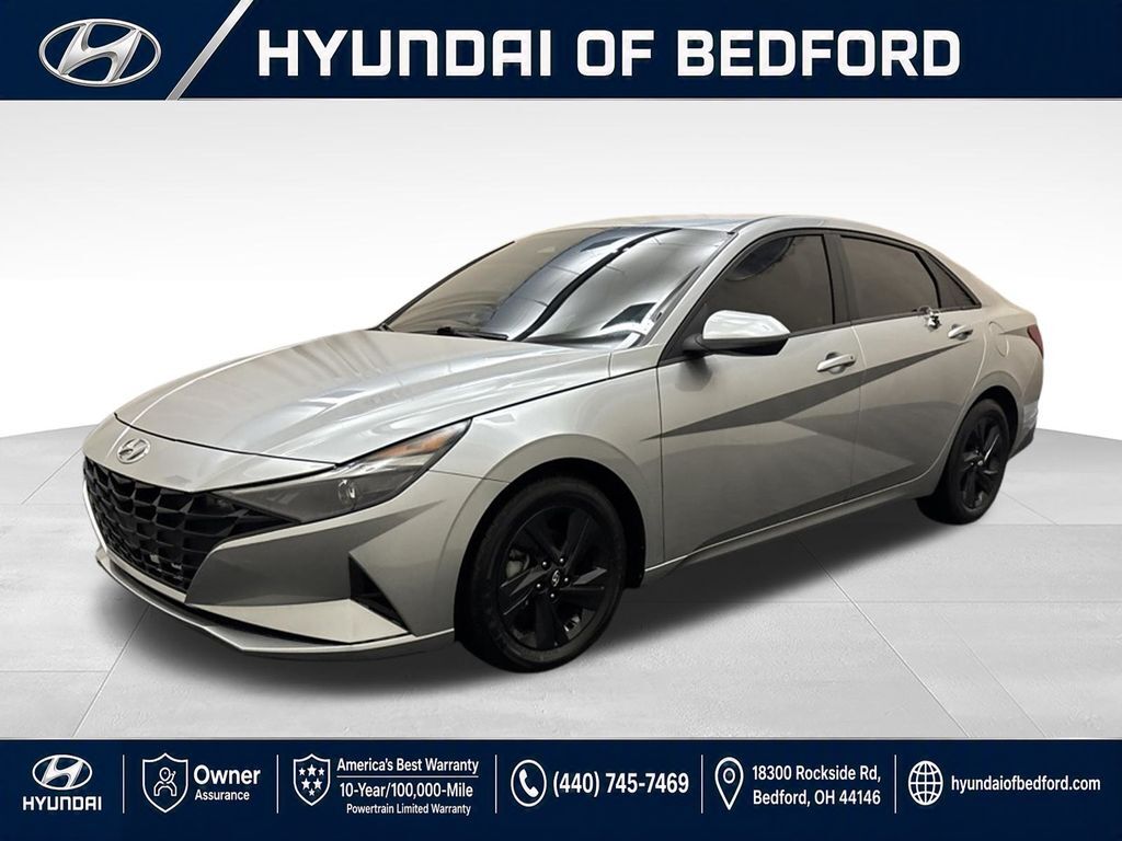 2022 Hyundai Elantra SEL — photo 1 of 1