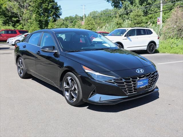 2023 Hyundai ELANTRA Limited