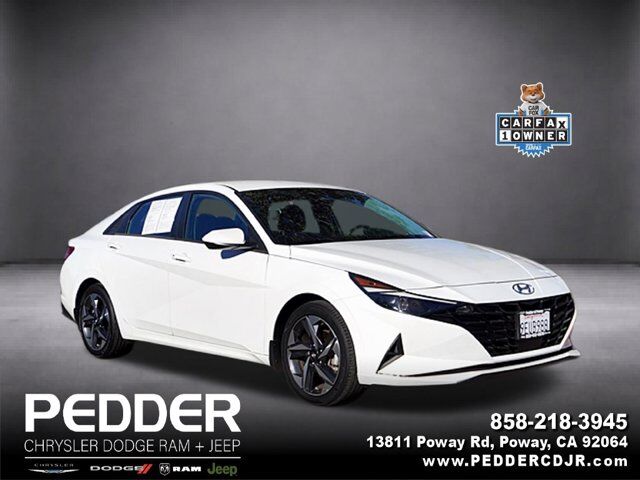 2023 Hyundai Elantra SEL — photo 1 of 1