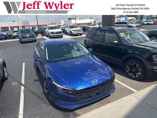 2023 Hyundai ELANTRA SEL