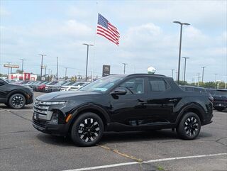 2025 Hyundai SANTA CRUZ SEL Activity