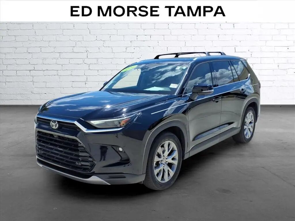 2024 Toyota Grand Highlander Limited — photo 1 of 13
