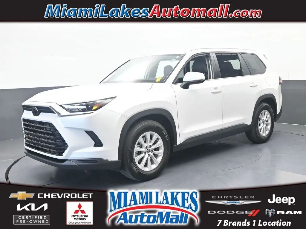 2024 Toyota Grand Highlander XLE — photo 1 of 13