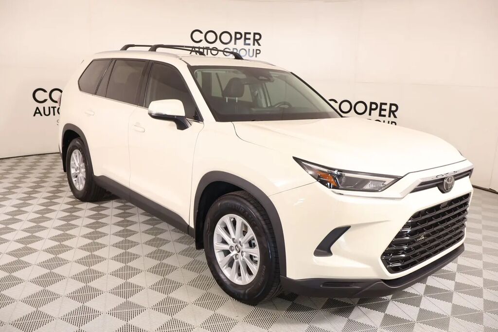 2024 Toyota Grand Highlander XLE — photo 1 of 13