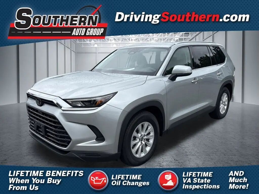 2025 Toyota Grand Highlander LE — photo 1 of 13
