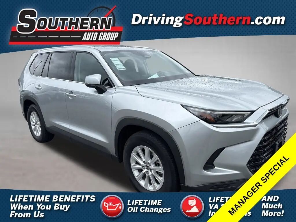 2025 Toyota Grand Highlander LE — photo 1 of 7