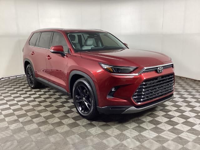 2024 Toyota Grand Highlander Limited — photo 1 of 13