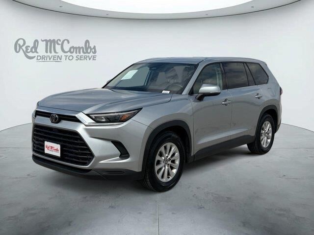 2025 Toyota Grand Highlander LE — photo 1 of 13