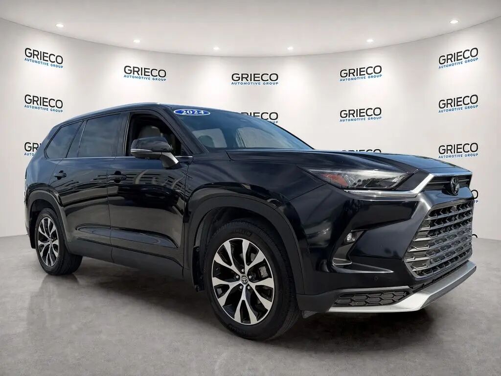 2024 Toyota Grand Highlander Hybrid MAX Limited — photo 1 of 13