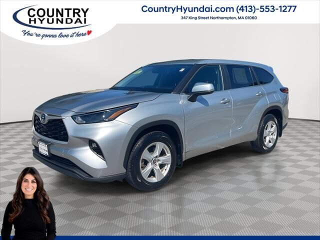 2023 Toyota Highlander Hybrid LE