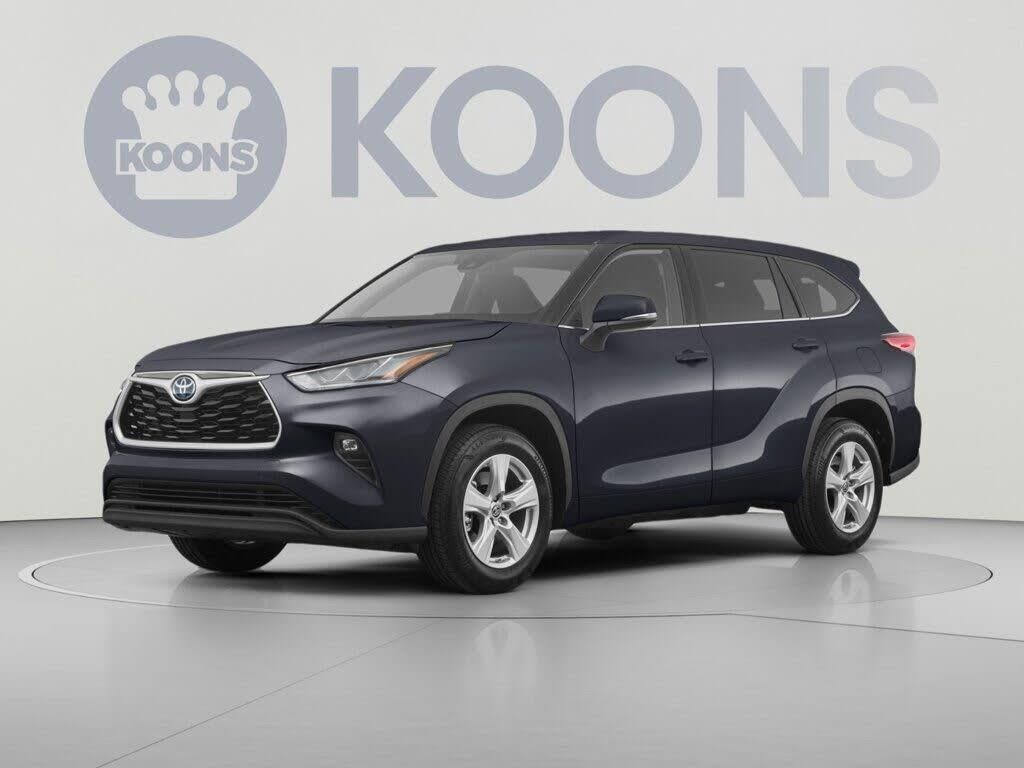 2023 Toyota Highlander Hybrid LE — photo 1 of 1