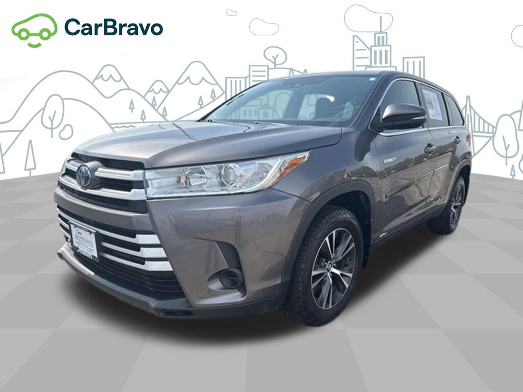 2019 Toyota Highlander LE — photo 1 of 7