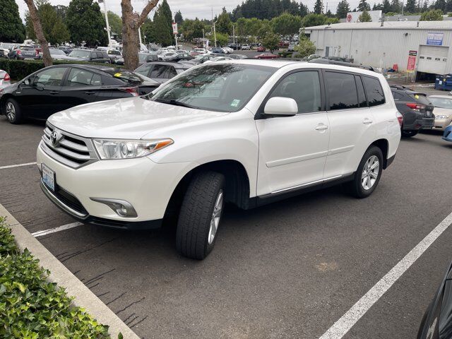 2013 Toyota Highlander SE
