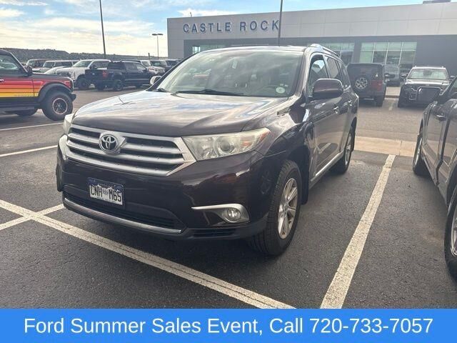 2012 Toyota Highlander SE