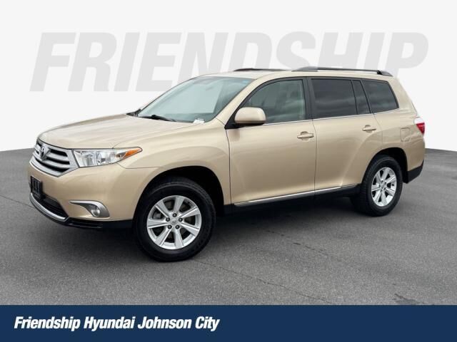 2012 Toyota Highlander SE