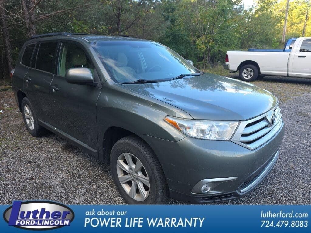 2013 Toyota Highlander SE — photo 1 of 1