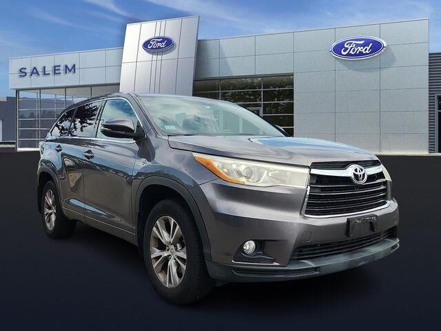 2015 Toyota Highlander LE
