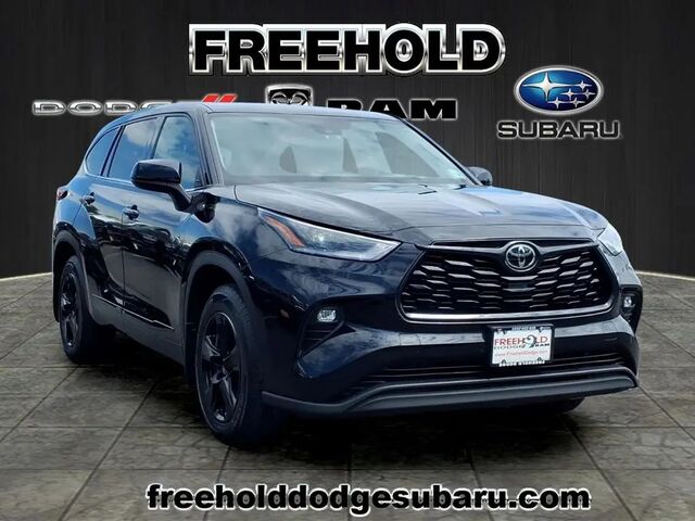 2021 Toyota Highlander LE