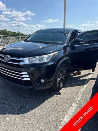 2017 Toyota Highlander LE