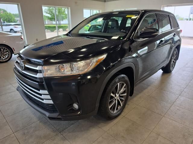 2018 Toyota Highlander LE