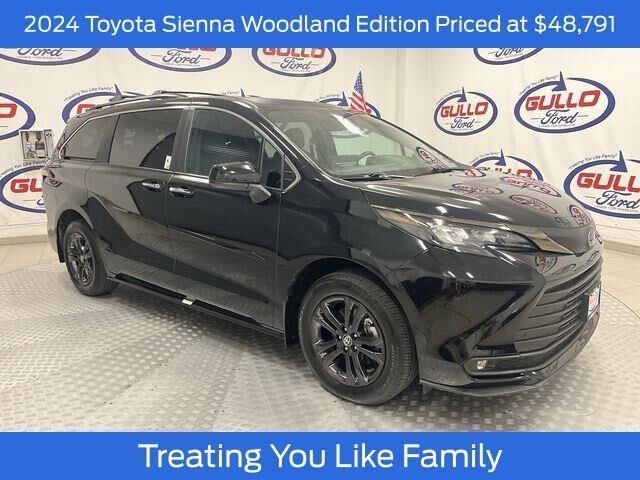 2024 Toyota Sienna Woodland Edition