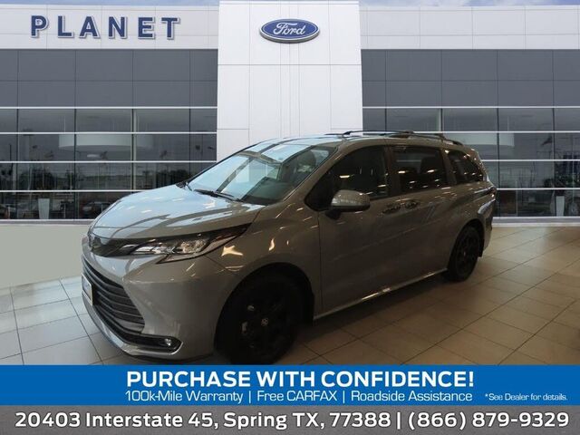 2025 Toyota Sienna Woodland Edition