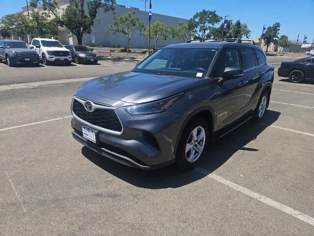 2021 Toyota Highlander L