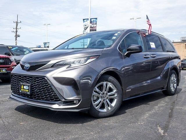 2021 Toyota Sienna XSE 7-Passenger