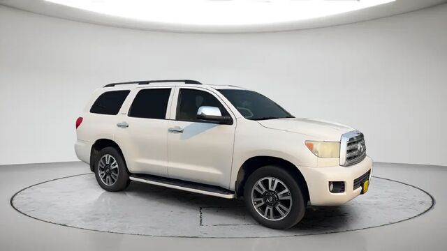 2010 Toyota Sequoia Platinum