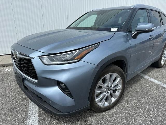 2022 Toyota Highlander Limited