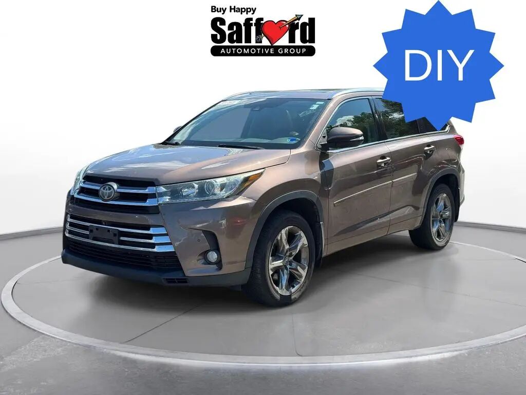 2017 Toyota Highlander Limited Platinum — photo 1 of 13