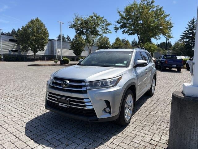 2017 Toyota Highlander Limited