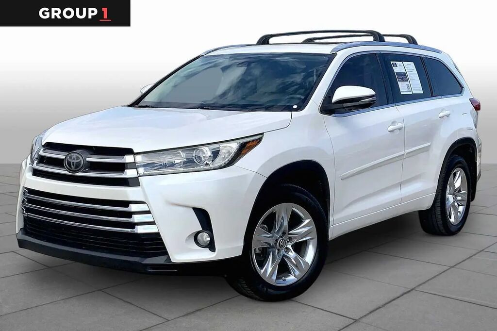 2018 Toyota Highlander Limited — photo 1 of 13