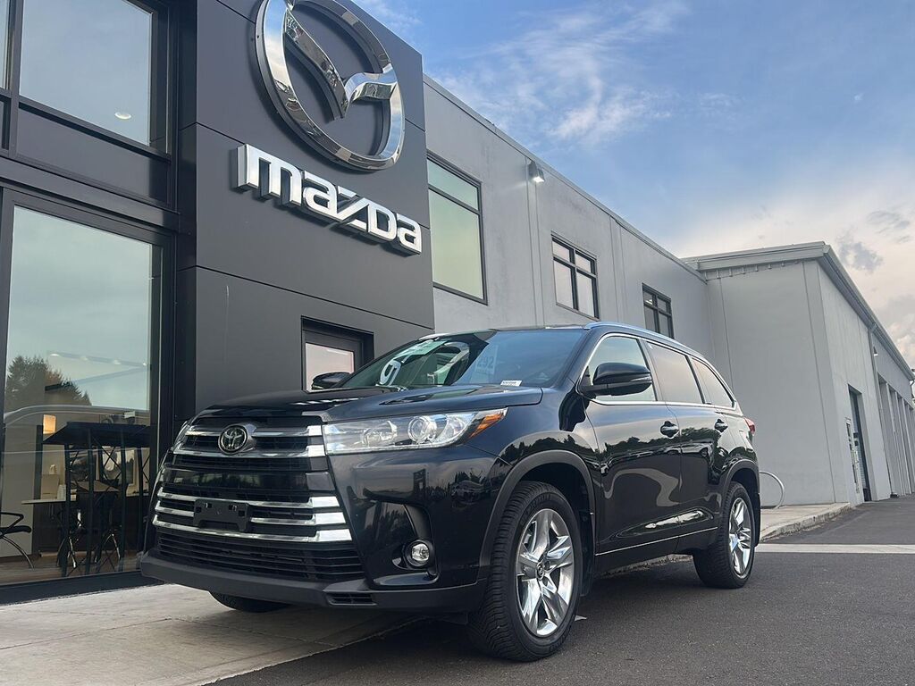 2019 Toyota Highlander Limited — photo 1 of 13