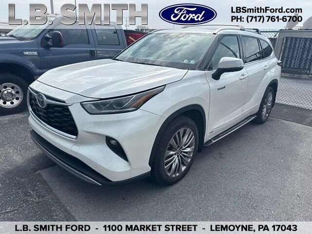 2020 Toyota Highlander Hybrid Platinum