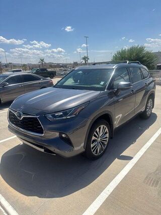 2021 Toyota Highlander Hybrid Platinum